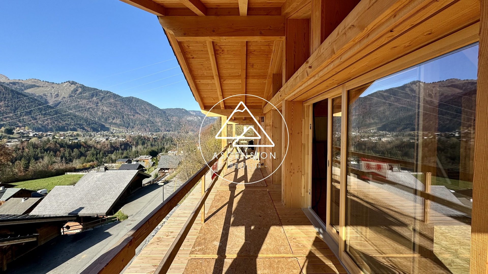 Superbe chalet neuf de 5 chambres avec vue panoramique sur Morzine