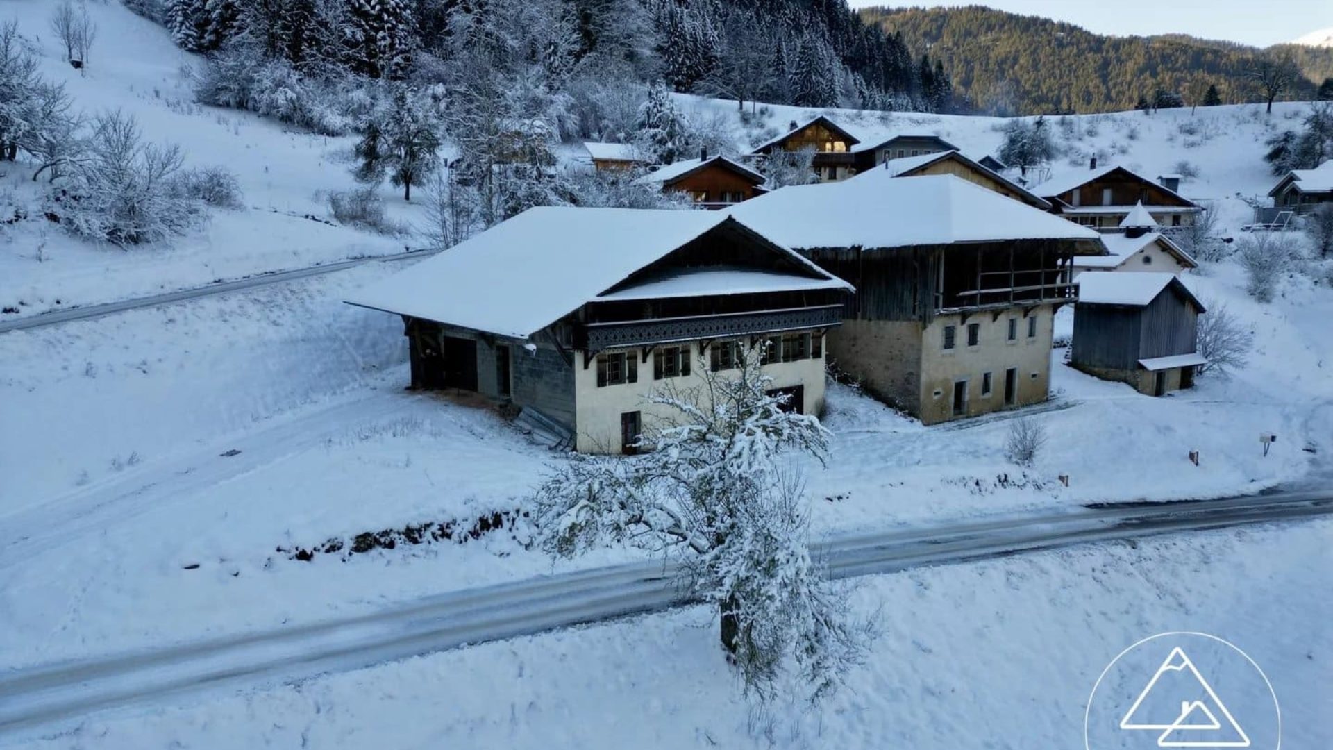 Ferme Traditionnelle à Rénover à Seytroux