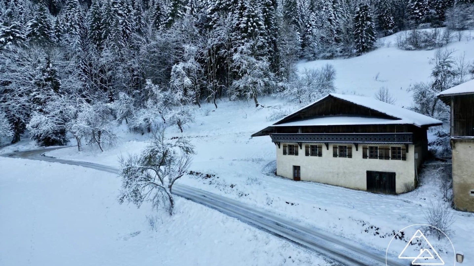 Ferme Traditionnelle à Rénover à Seytroux