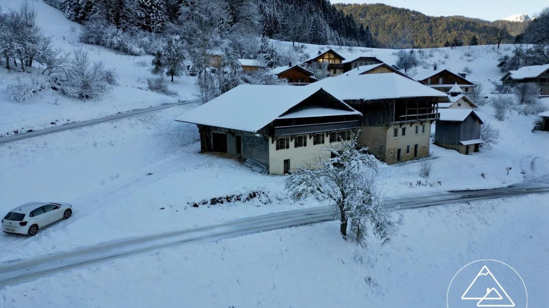 Ferme Traditionnelle à Rénover à Seytroux