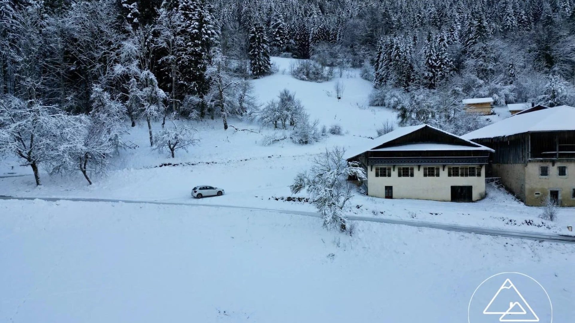 Ferme Traditionnelle à Rénover à Seytroux