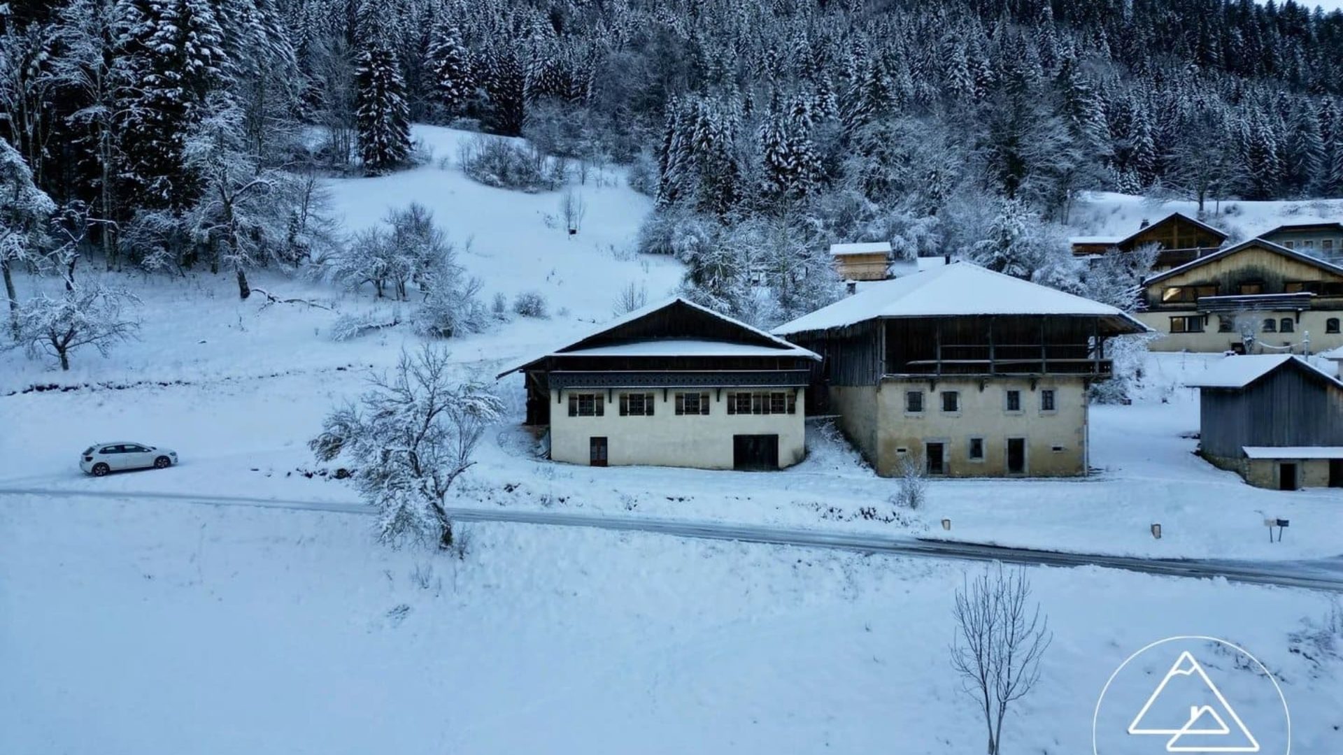 Ferme Traditionnelle à Rénover à Seytroux