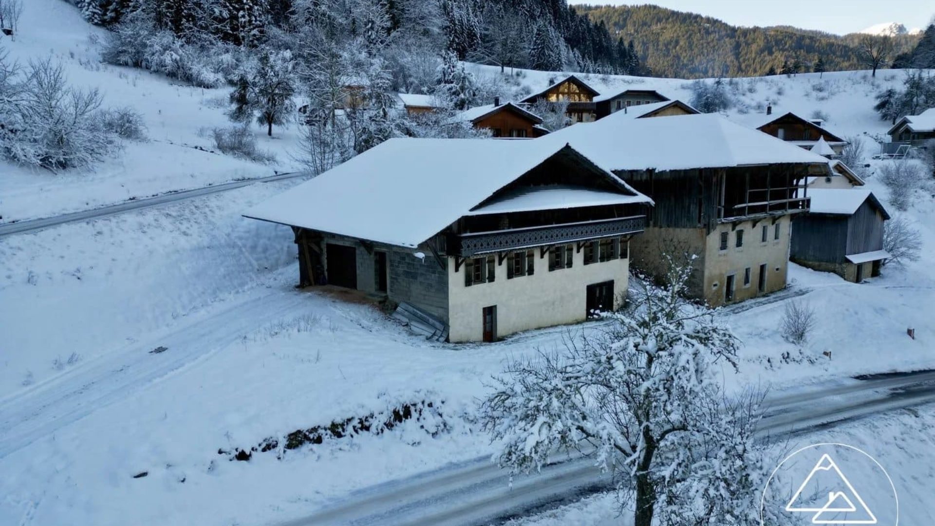 Ferme Traditionnelle à Rénover à Seytroux